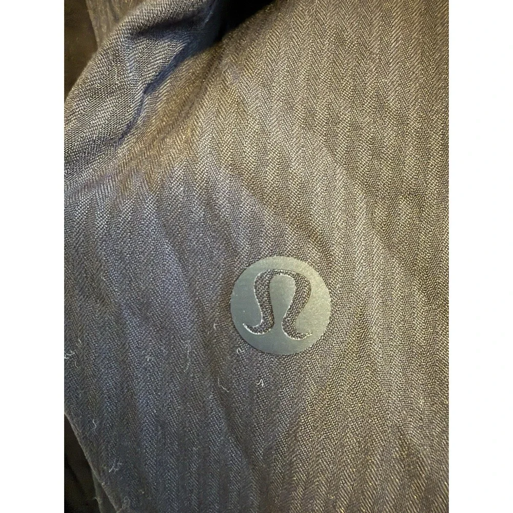 Lululemon‎ Size 4 Dance Studio Mid-Rise Crop 25